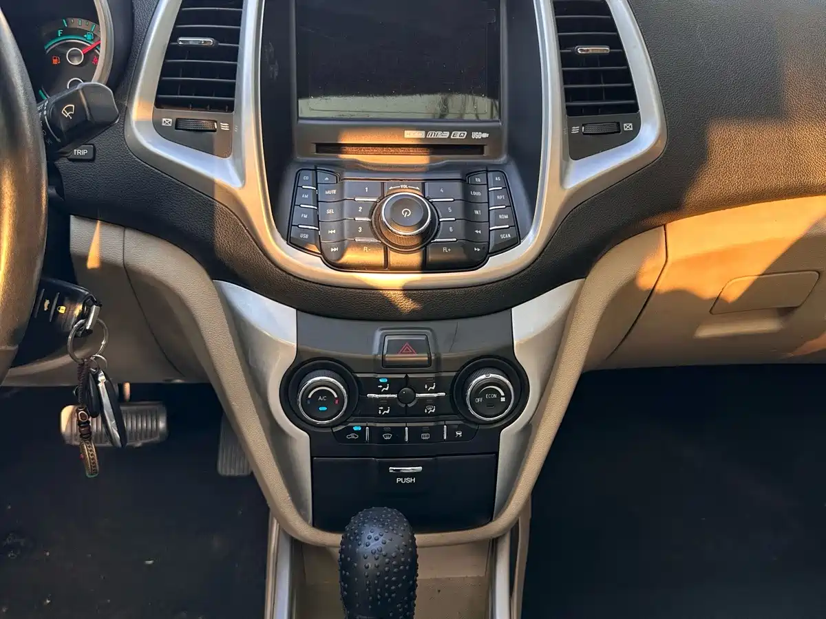 Changan Eado 2014 2012 Model 1.6L Automatic Luxury (China IV)