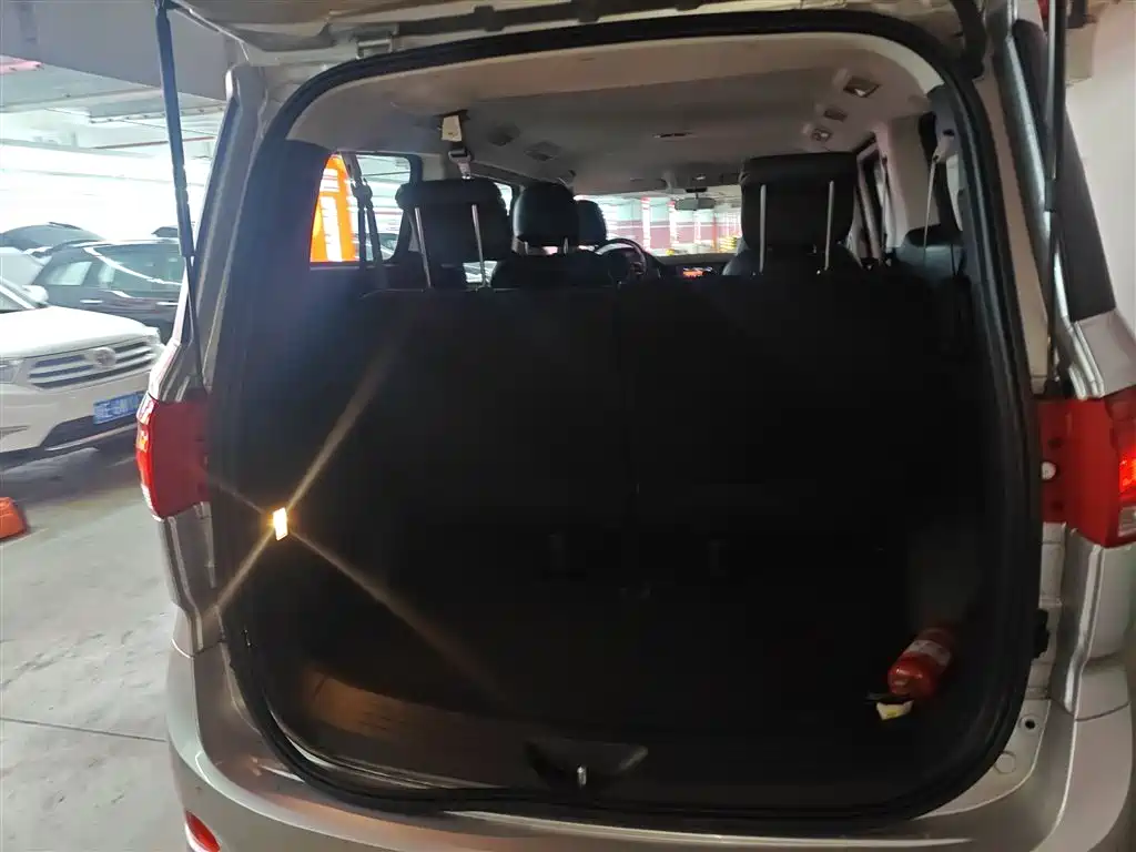SAIC Maxus Maxus G10 2021 2.0T Automatic Elite Edition Gasoline 7-Seater фото 15