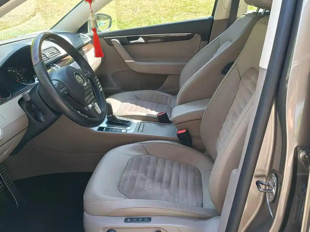 Volkswagen Magotan 2015 2.0TSI Premium фото 7