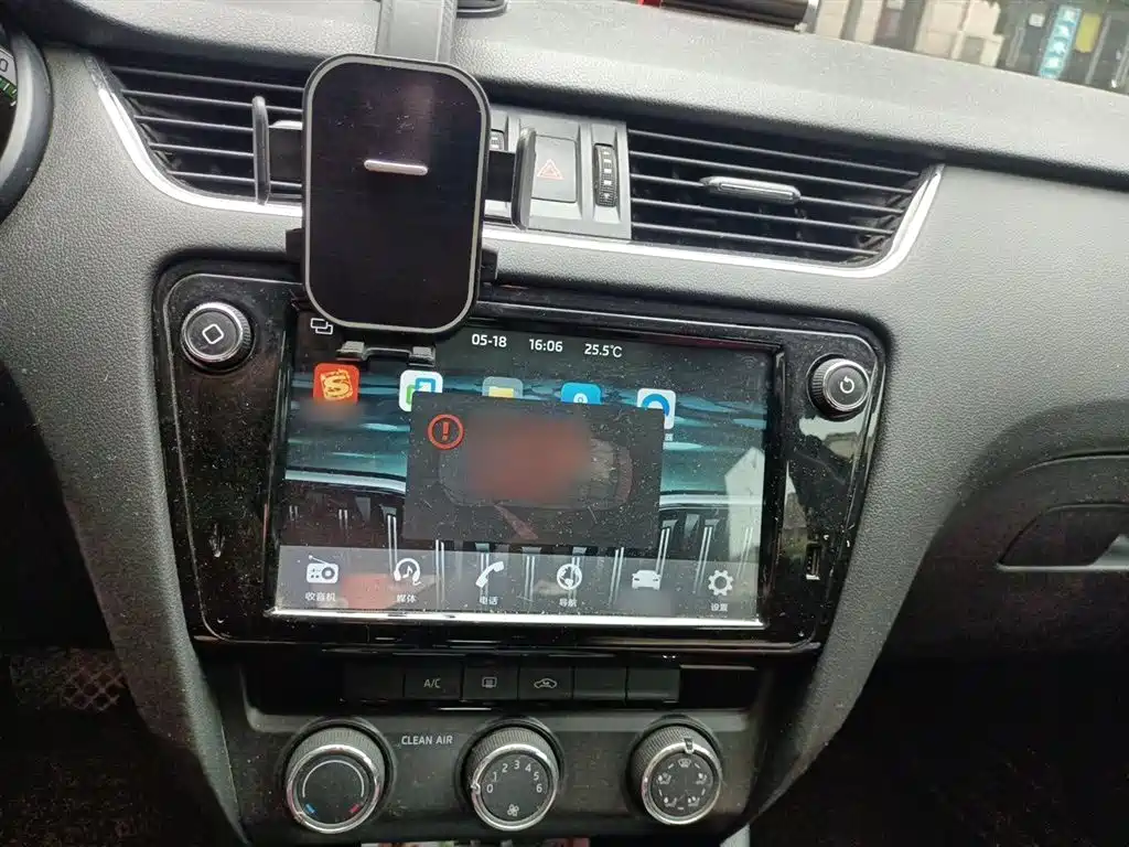Škoda Octavia 2018 TSI230 DSG Luxury Edition фото 6