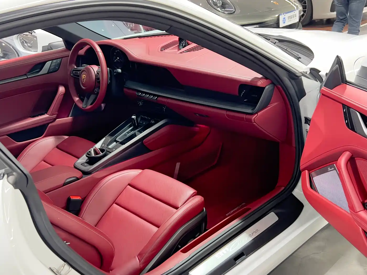 Porsche 911 2023 Carrera 3.0T фото 16