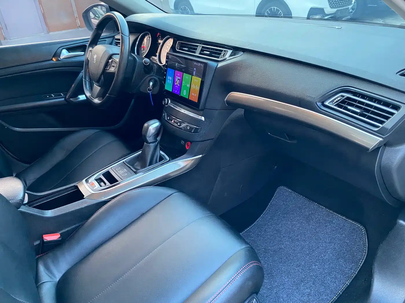 Peugeot 408 2014 1.8L Automatic Luxury Edition фото 9