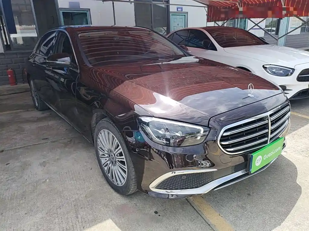 Mercedes-Benz E-Class 2022 E 300 L Fashion фото 4