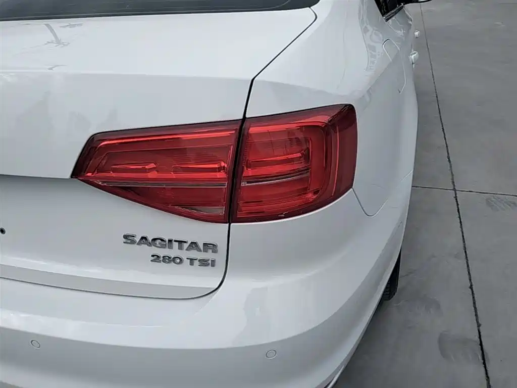 Volkswagen Sagitar 2018 280TSI DSG Comfort фото 8