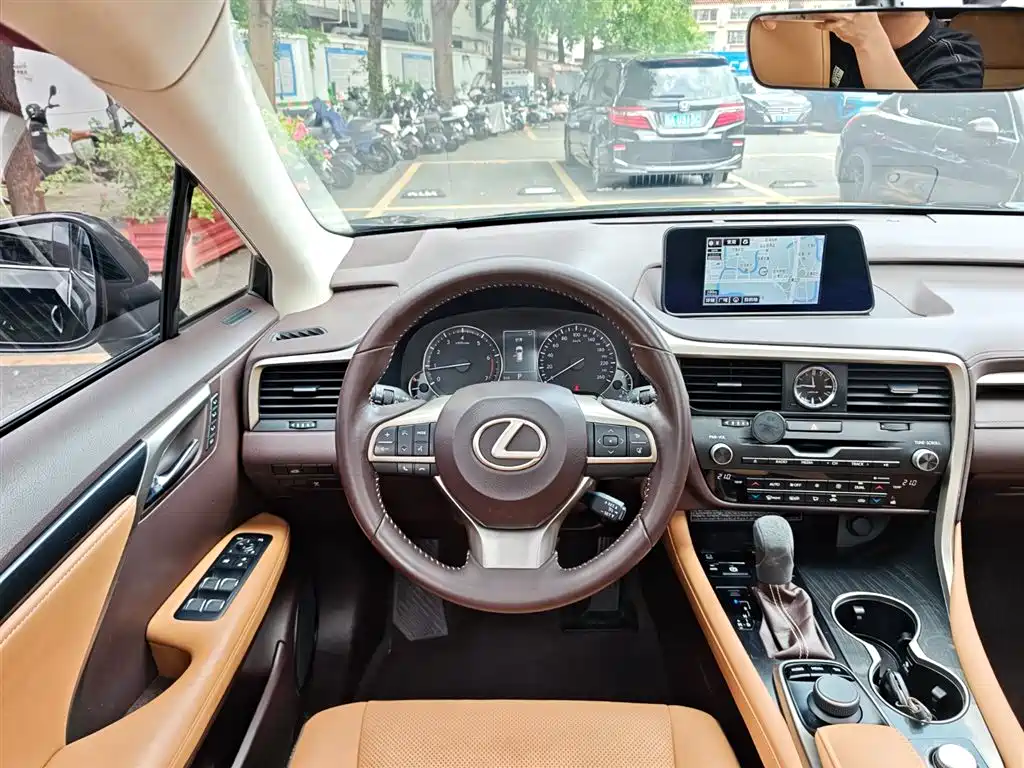 LEXUS RX