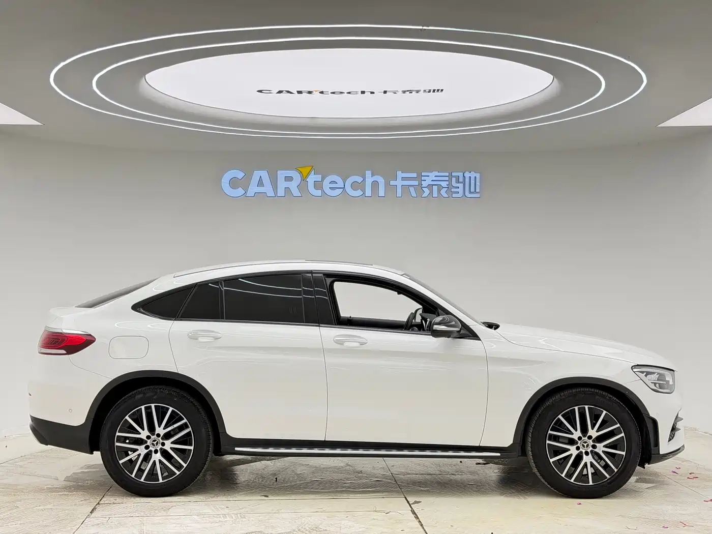 Mercedes-Benz GLC Coupe 2020 GLC 300 4MATIC Coupe SUV фото 8