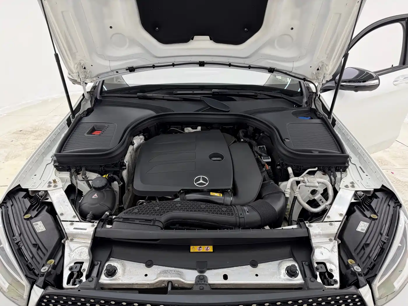 Mercedes-Benz GLC Coupe 2020 GLC 300 4MATIC Coupe SUV фото 29