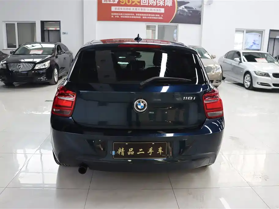BMW 1 Series (Import) 2013 Facelift 118i Sport Model фото 8