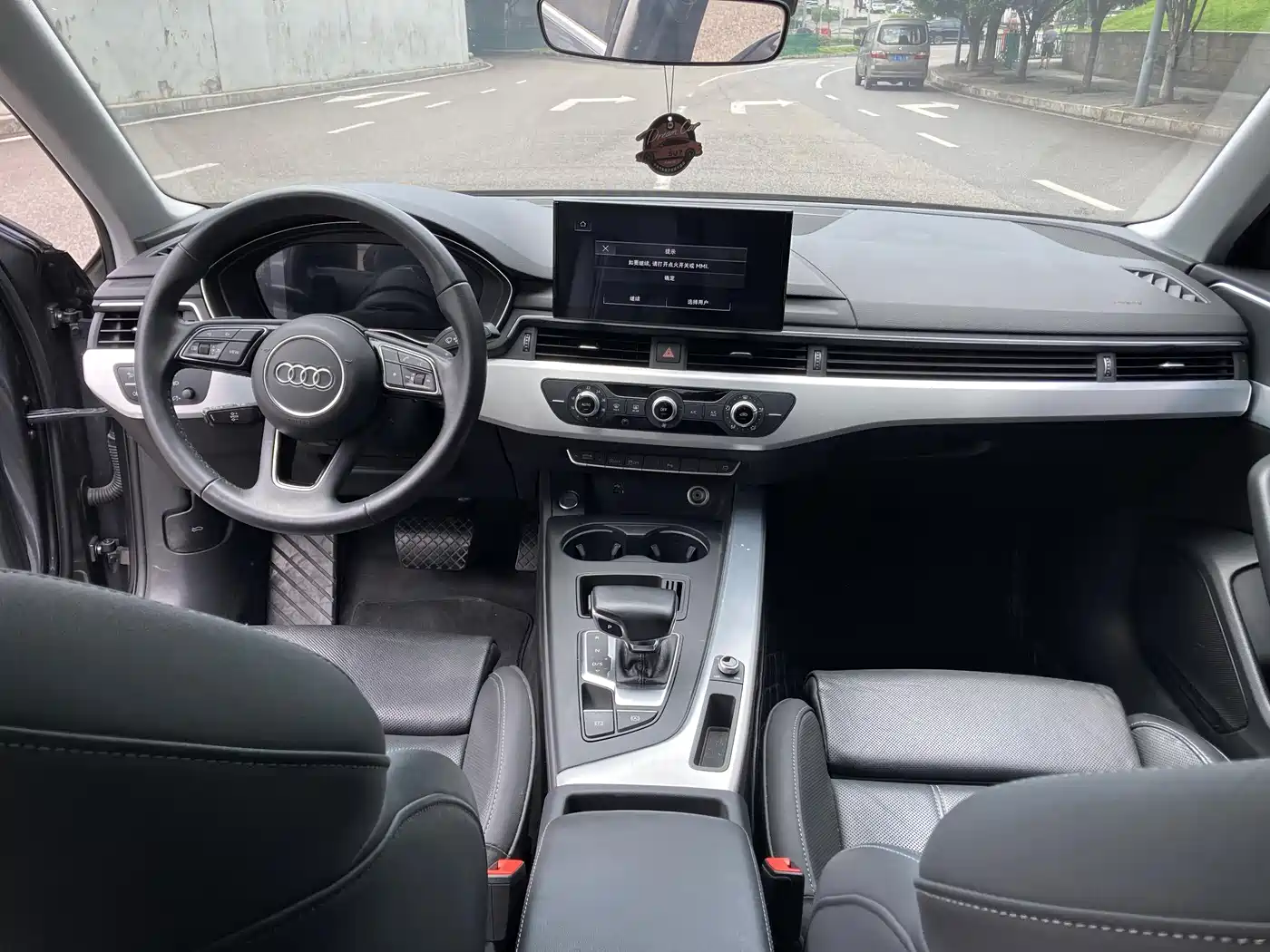 Audi A4L 2022 40 TFSI Fashion Dynamic фото 5