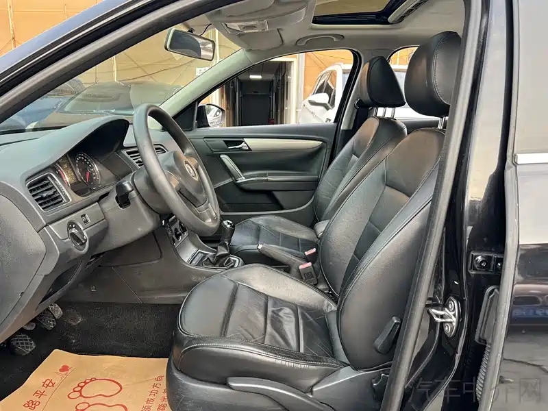Volkswagen Lavida 2013 1.4TSI Manual Luxury Edition фото 4