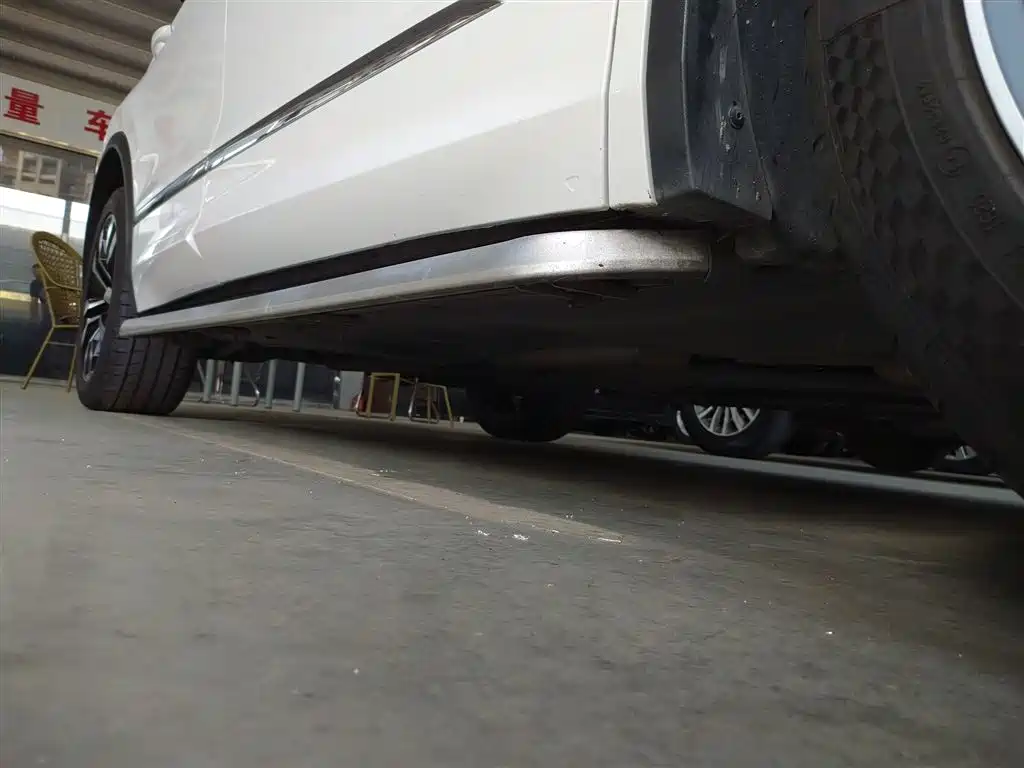 Volkswagen Tiguan L 2020 330TSI Auto 2WD R-Line Flagship China VI фото 21