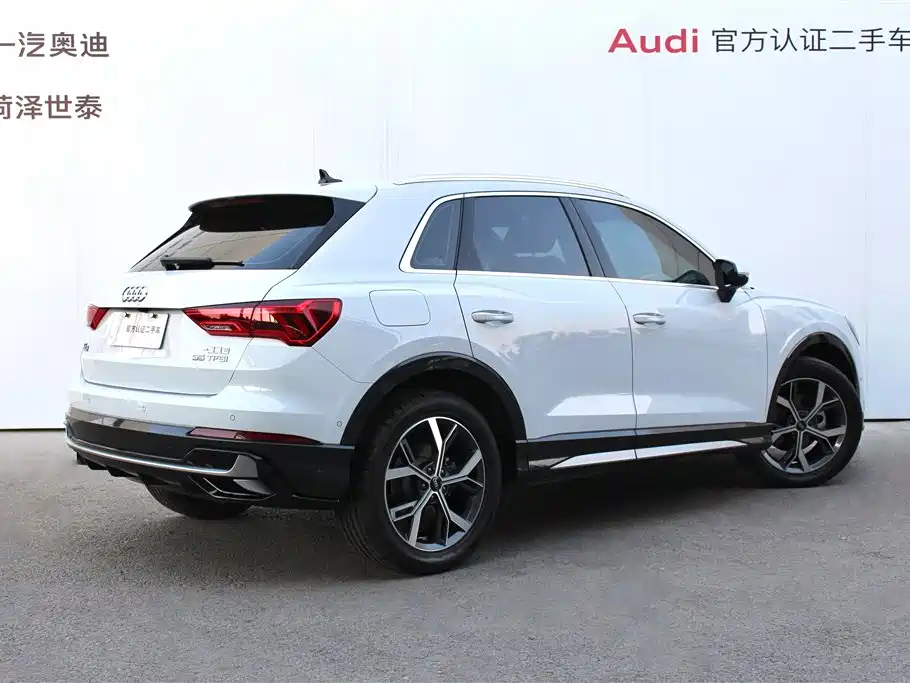 Audi Q3 2024 35 TFSI Fashion Elegance фото 2