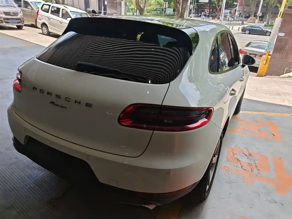 Porsche Macan 2017 Macan 2.0T фото 7