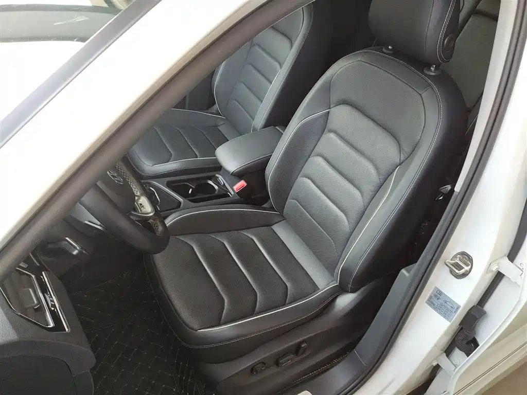 Volkswagen Tiguan L 2020 330TSI Auto 2WD R-Line Flagship China VI фото 15