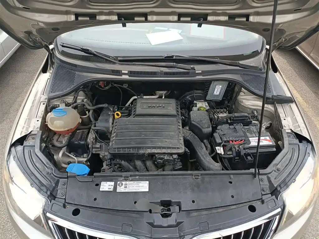 Škoda Rapid 2013 1.6L Automatic Smart Selection фото 16