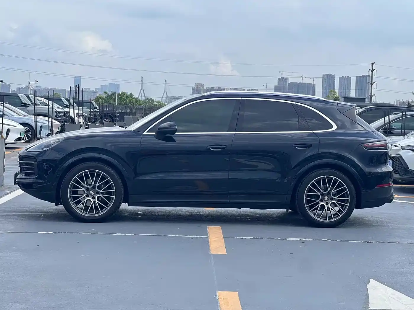 Porsche Cayenne 2022 Cayenne 3.0T Platinum Edition фото 4