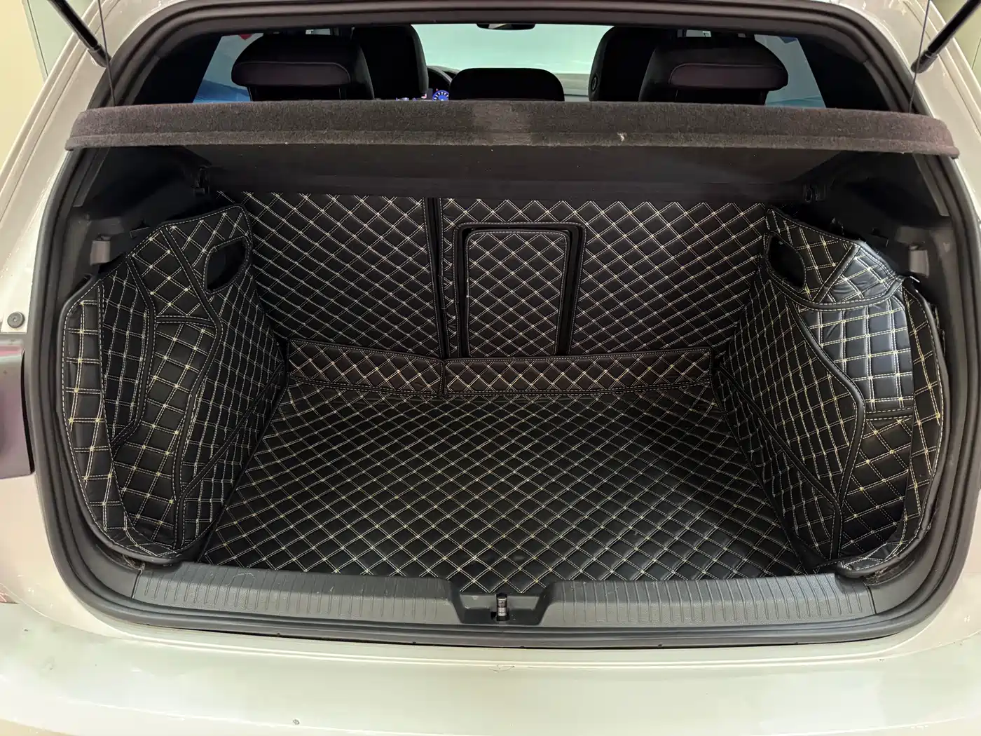 Volkswagen Golf 2021 280TSI DSG R-Line фото 11