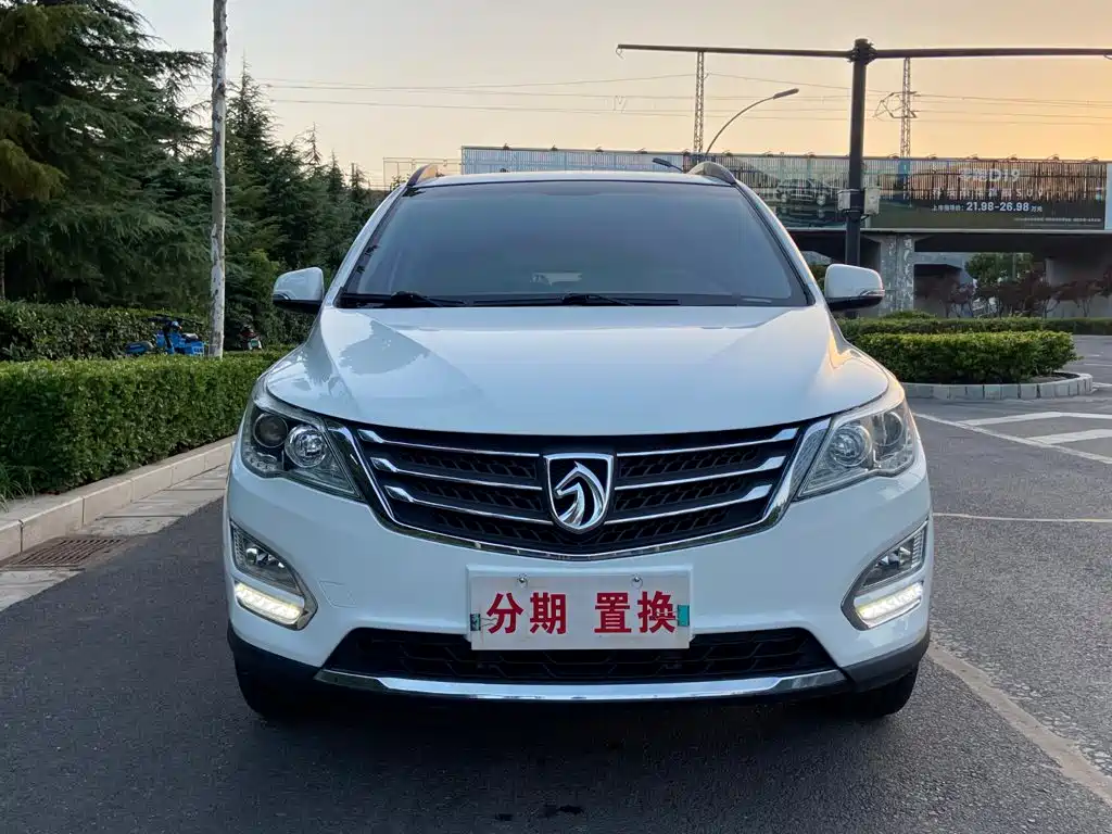 Baojun 560 2015 2015 1.8L Manual Elite