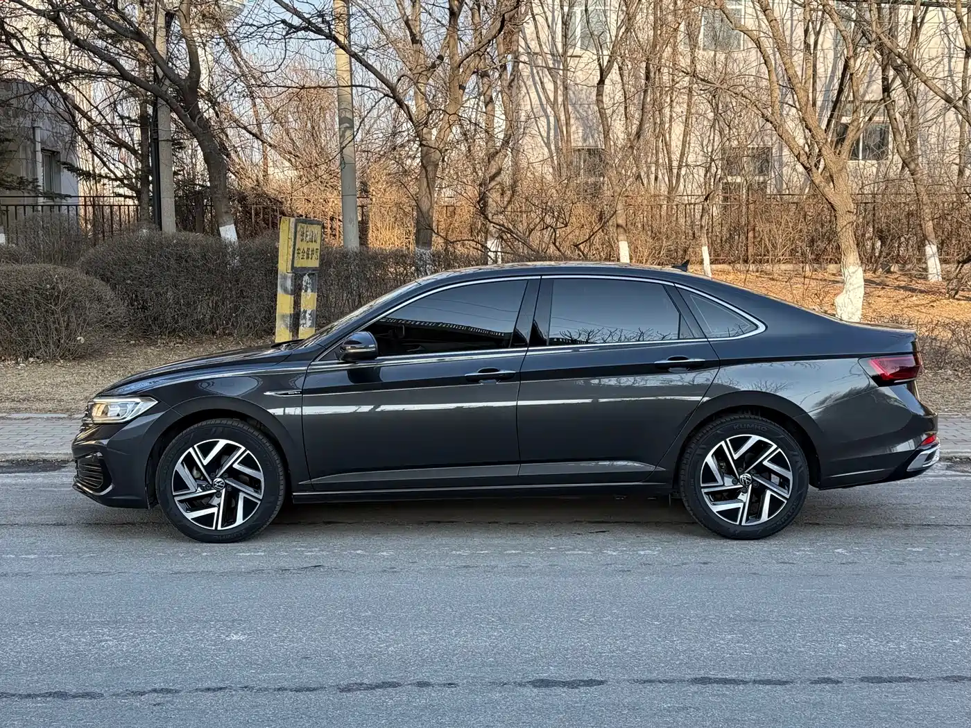 Volkswagen Sagitar 2023 280TSI DSG Surpass Plus Edition фото 4