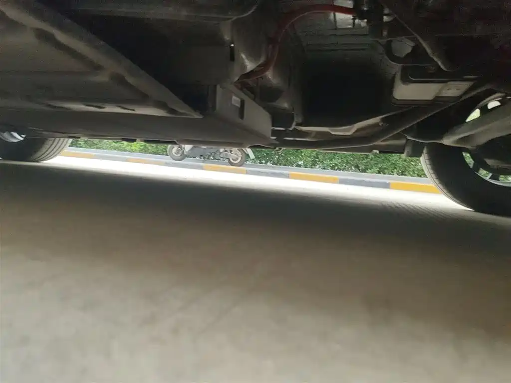 BYD Qin PLUS 2025 DM-i Smart Drive 55KM Leader фото 18