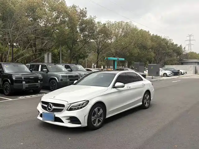 MERCEDES-BENZ C CLASS