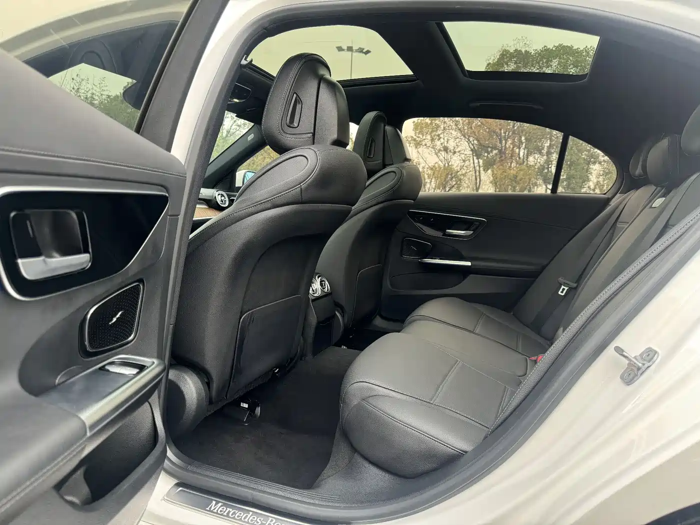 Mercedes-Benz C-Class 2024 C 260 L фото 10