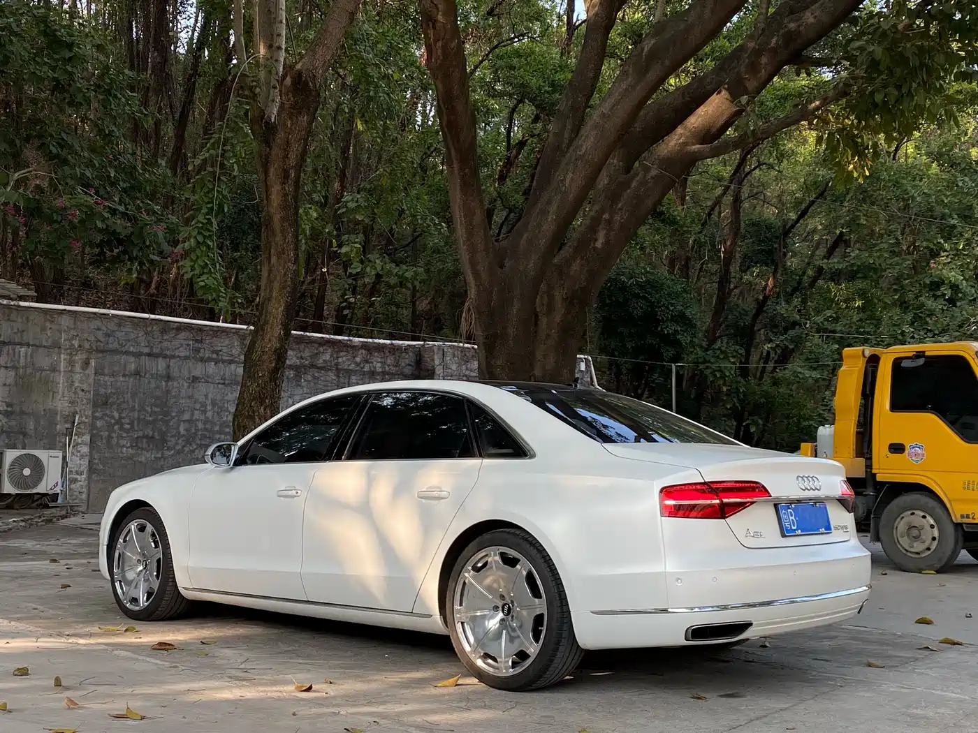 Audi A8 2014 A8L 50 TFSI quattro Luxury фото 16