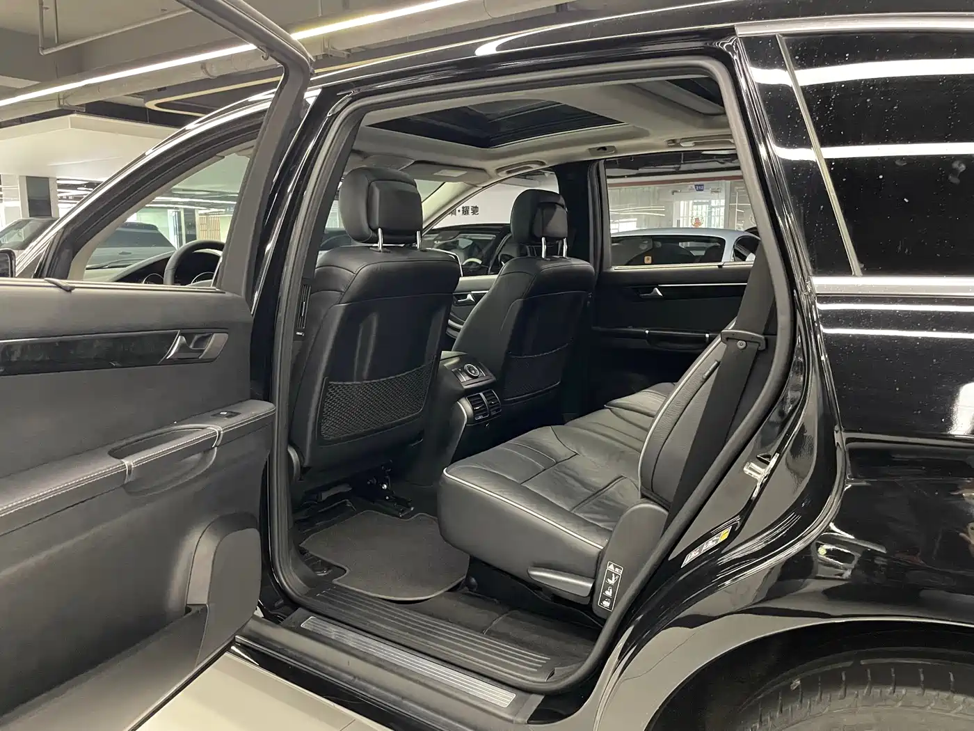 Mercedes-Benz R-Class 2017 R 320 4MATIC Business Collector's Edition фото 7