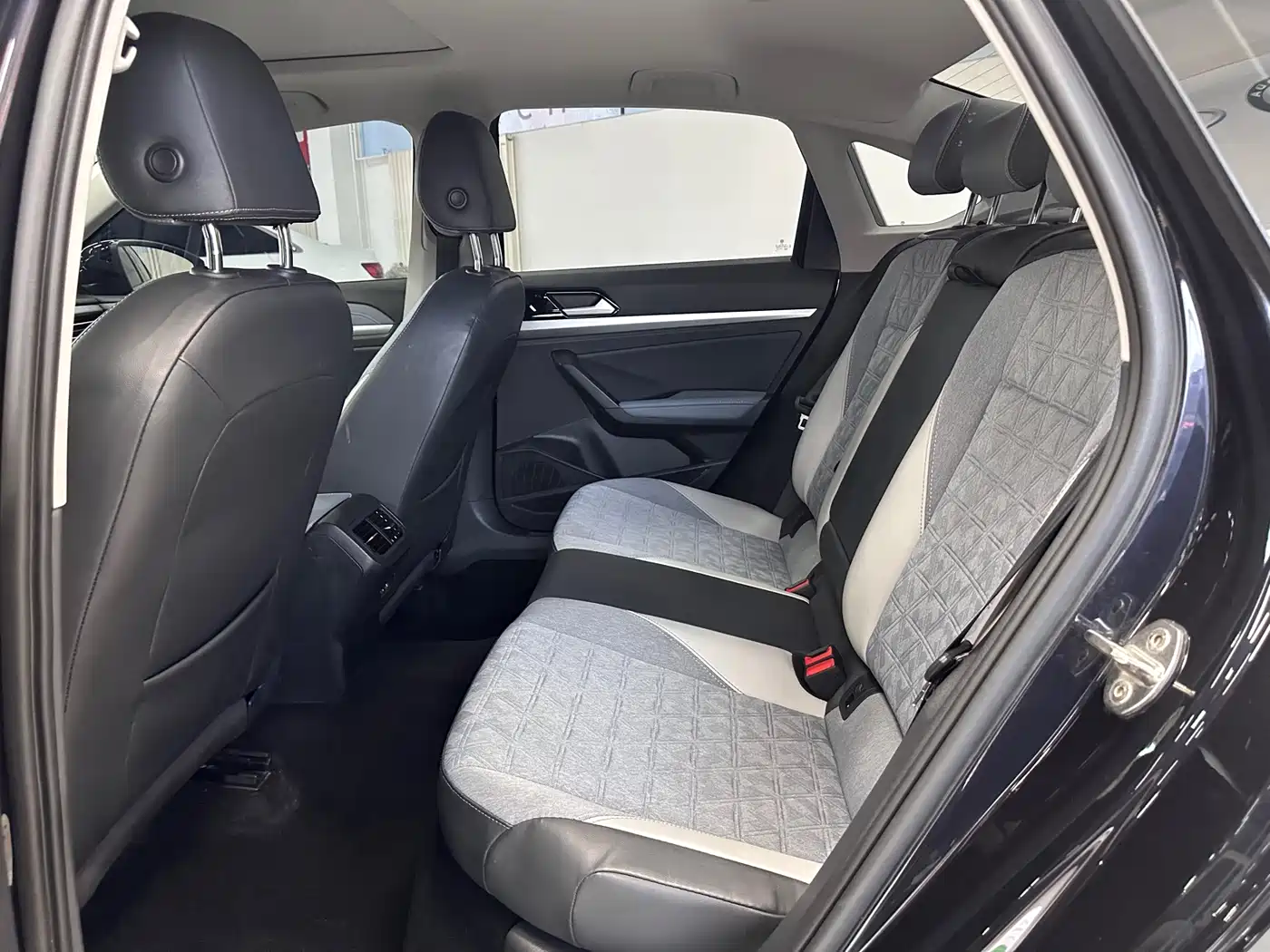 Volkswagen Lavida 2023 280TSI DSG Starlight Comfort Edition фото 13