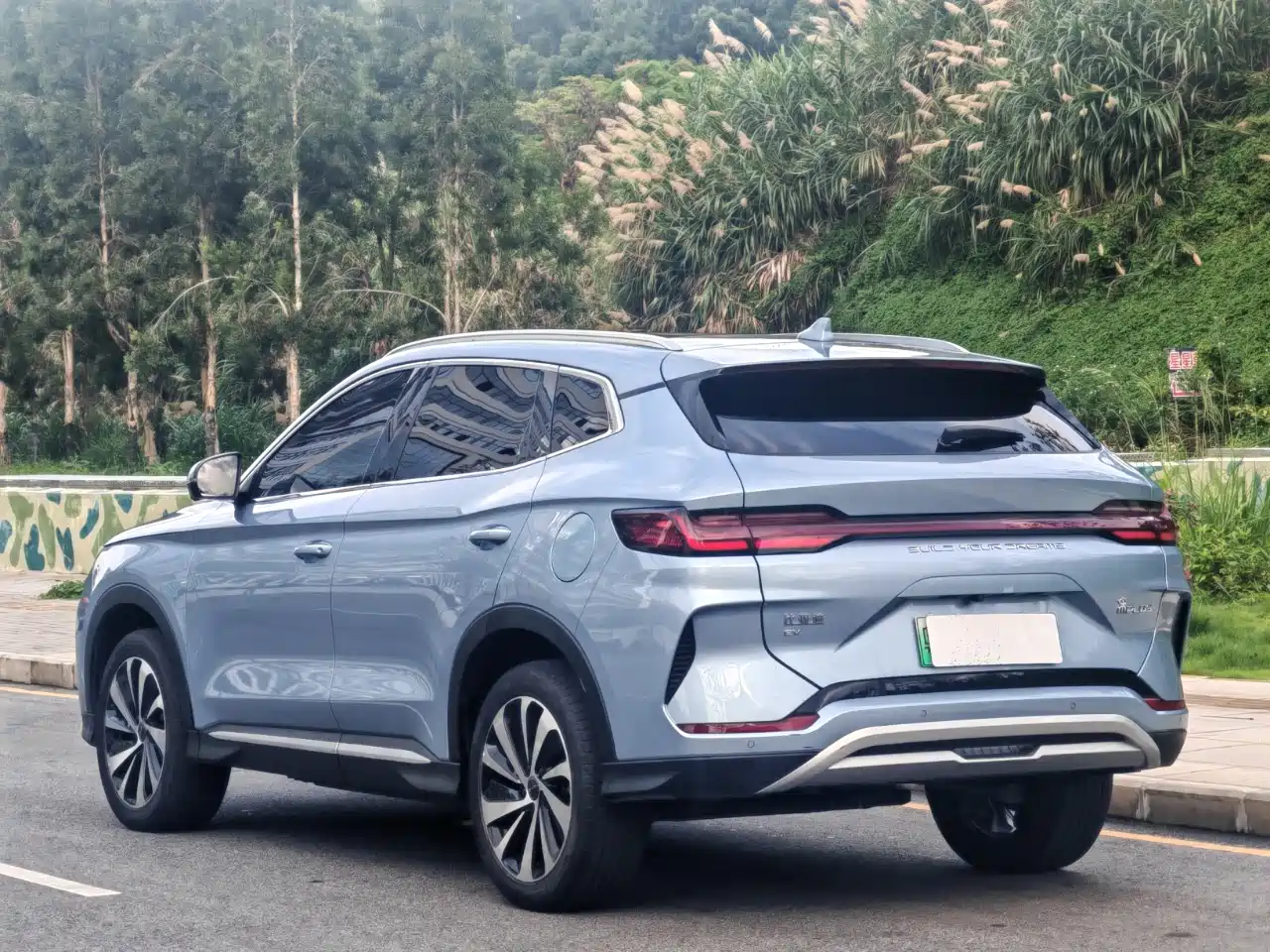 BYD Song PLUS PHEV 2024 Glory Edition EV 520km Premium фото 12