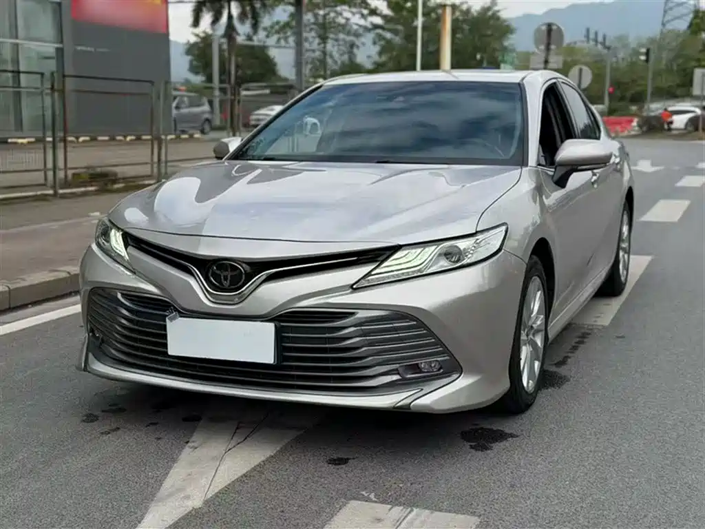 Toyota Camry 2019 2.0G Luxury Edition China VI фото 2