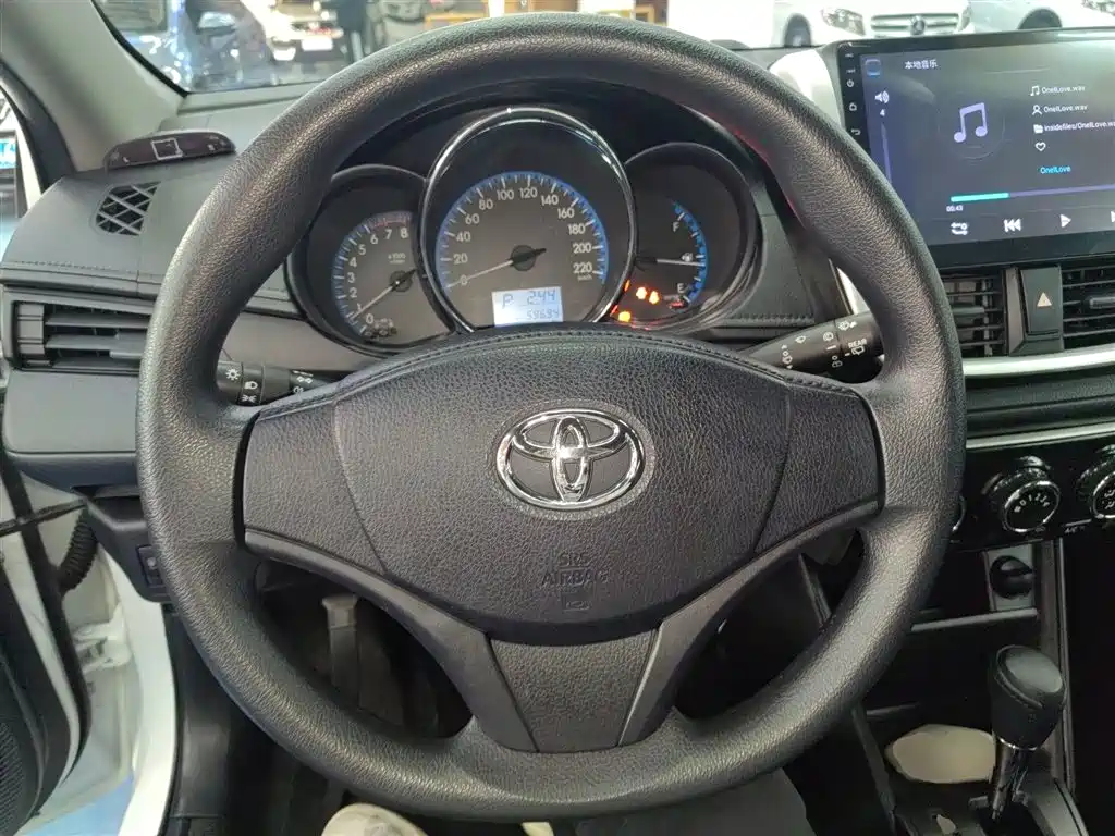 Toyota Vios FS 2017 1.5L CVT Fengchi Edition фото 7