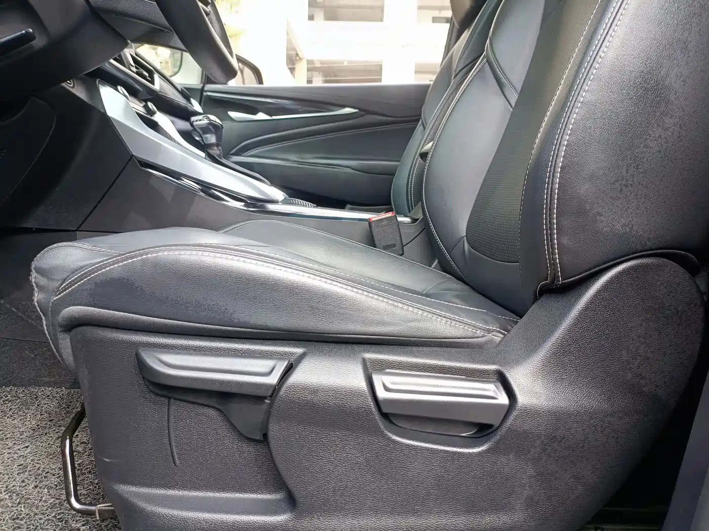 SAIC MAXUS CHASE G50