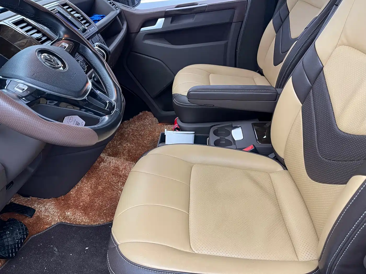 Volkswagen Caravelle 2019 2.0TSI 4WD Luxury 7-seater фото 17