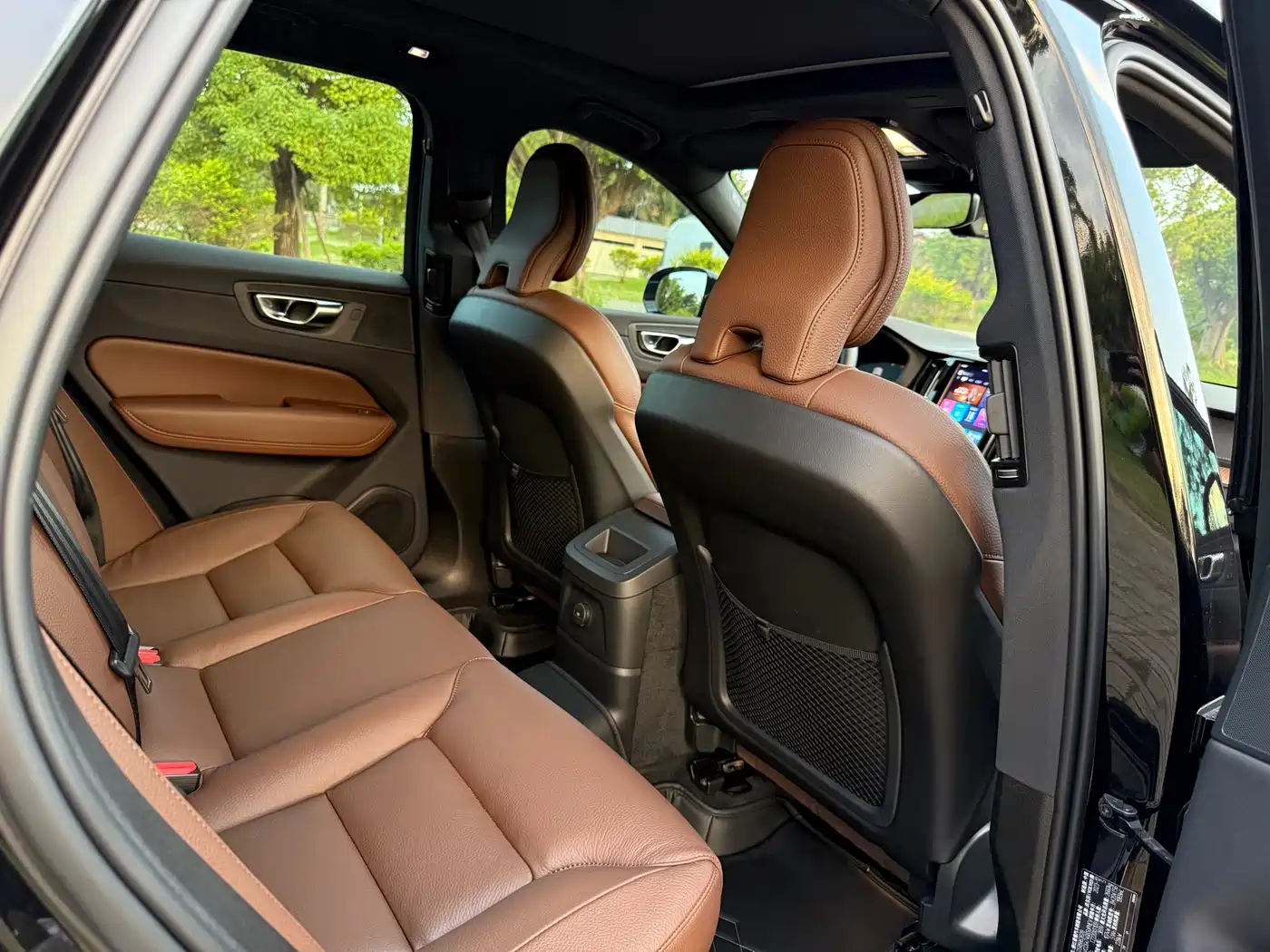 VOLVO XC60 PLUG IN HYBRID