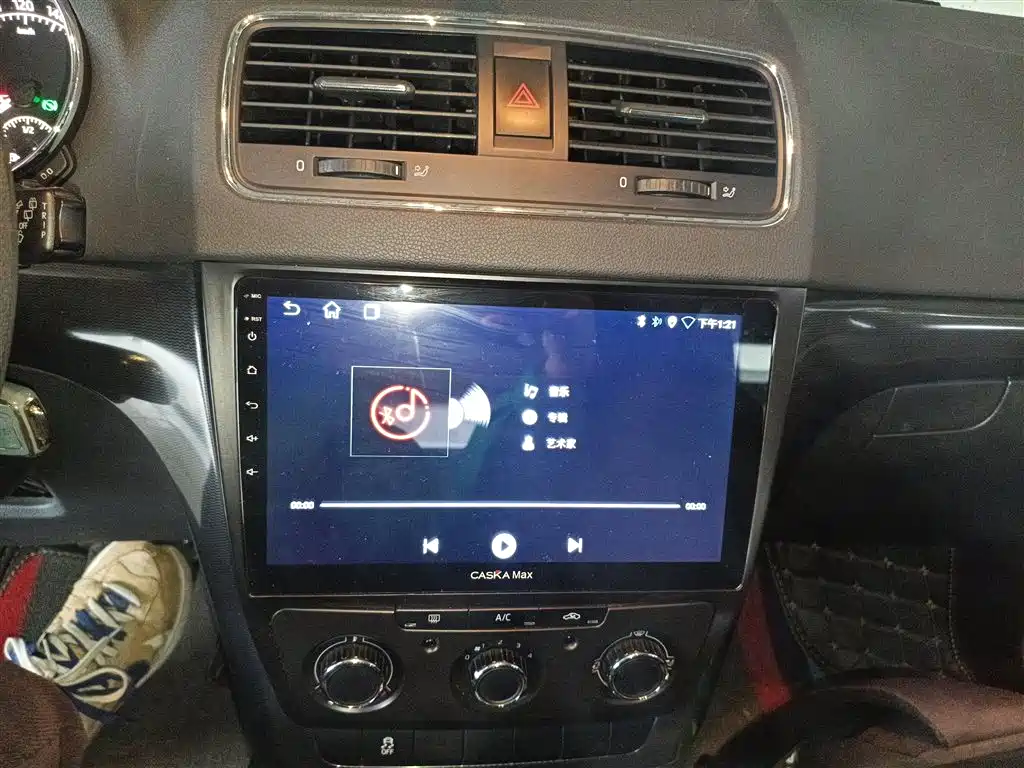 Škoda Yeti 2016 1.4TSI DSG Forward Edition фото 9