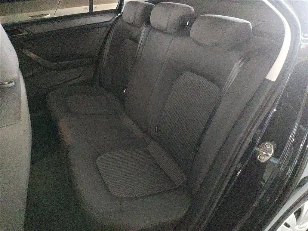 Volkswagen Santana 2018 1.5L Manual Trend Edition фото 13