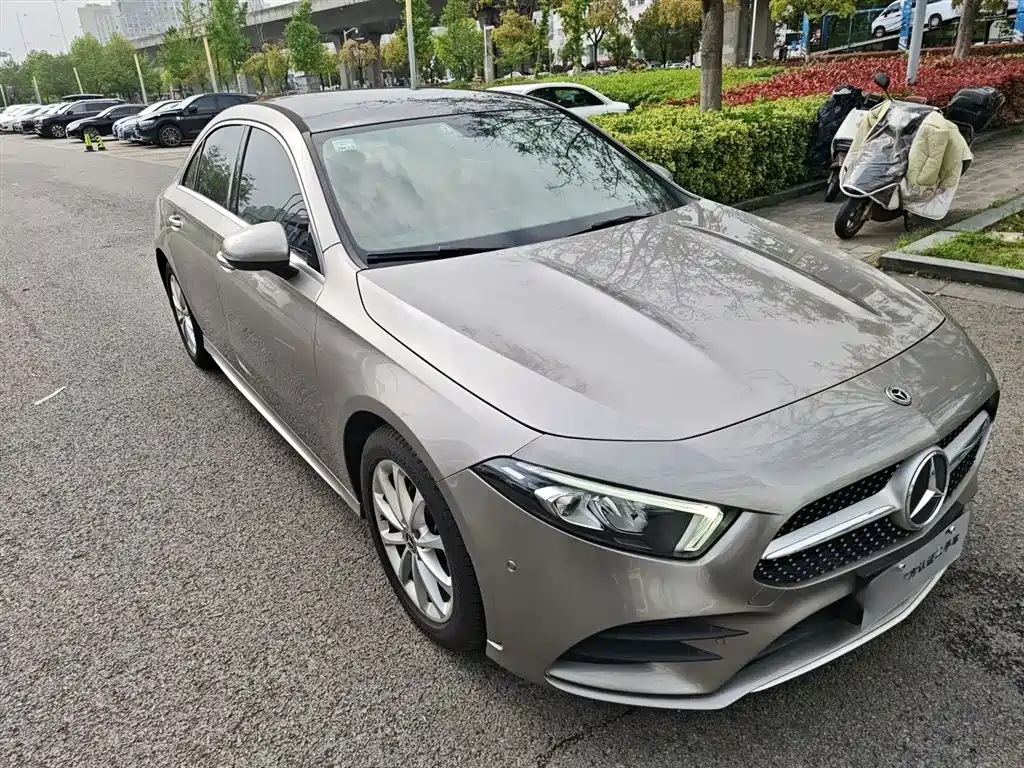 Mercedes-Benz A-Class 2021 A 200 L Sport Sedan Fashion Edition фото 22