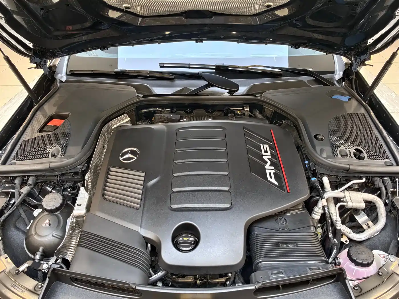 MERCEDES-BENZ AMG GT