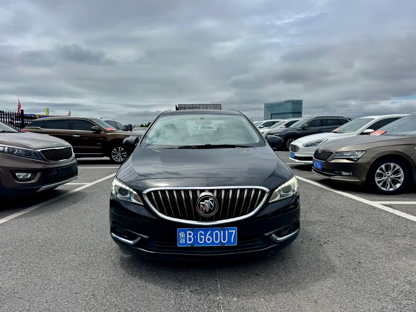 Buick Verano 2015 Sedan 15S Automatic Leading фото 2