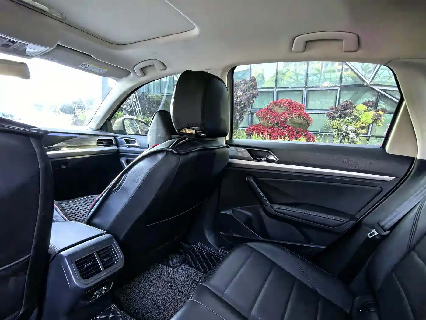 Volkswagen Lavida 2021 1.5L Auto Comfort Edition фото 7