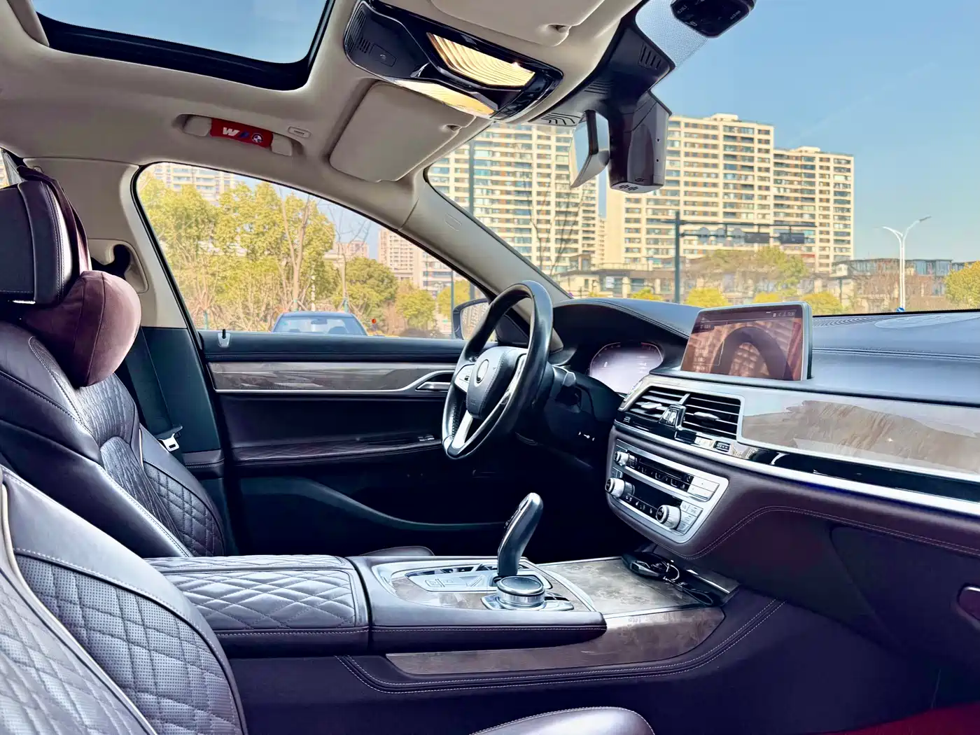 BMW 7 Series 2019 740Li Leading Luxury Package фото 9