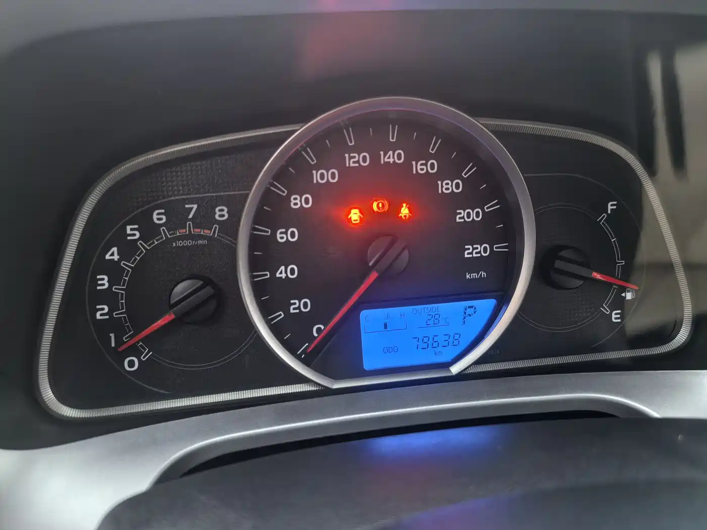 Toyota RAV4 Rongfang 2016 2.0L CVT 2WD Trend (China V) фото 22