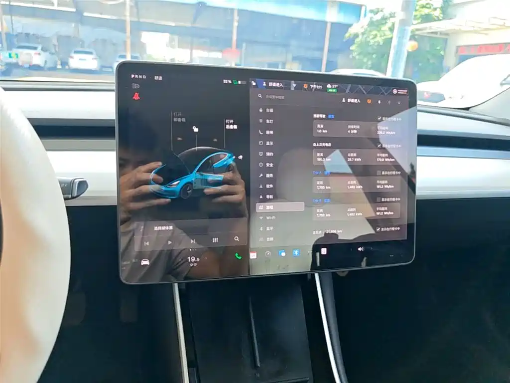 TESLA MODEL 3 (IMPORTED)