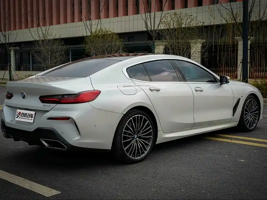 BMW 8 Series 2021 840i 4-door Coupe M Sport Package фото 3