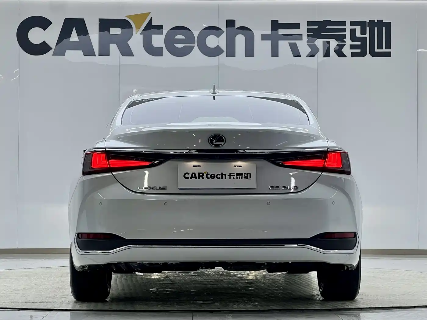 Lexus ES 2020 200 Excellence фото 11