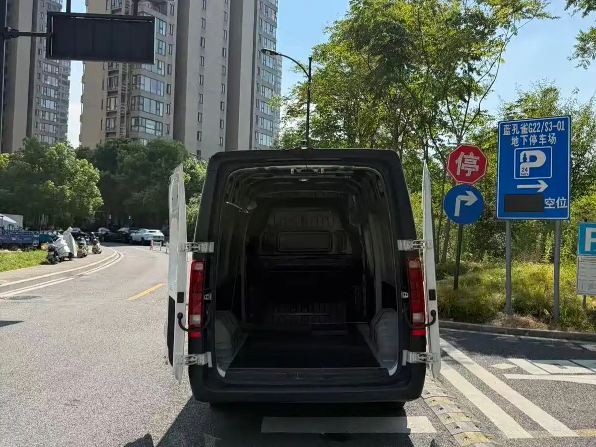 Changan Kaicheng V919 2025 2025 Speed Cargo Version CATL 88kwh Long Wheelbase High Roof Smart Trim 3-Seater