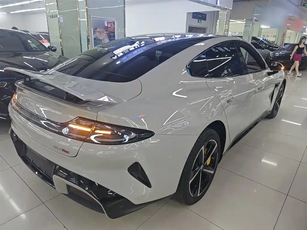 Xiaomi Auto Xiaomi SU7 2024 AWD Extended Range Advanced Smart Driving Max Edition фото 7