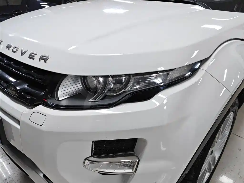 Land Rover Range Rover Evoque 2015 2.0T 5-Door Dynamic Edition фото 20