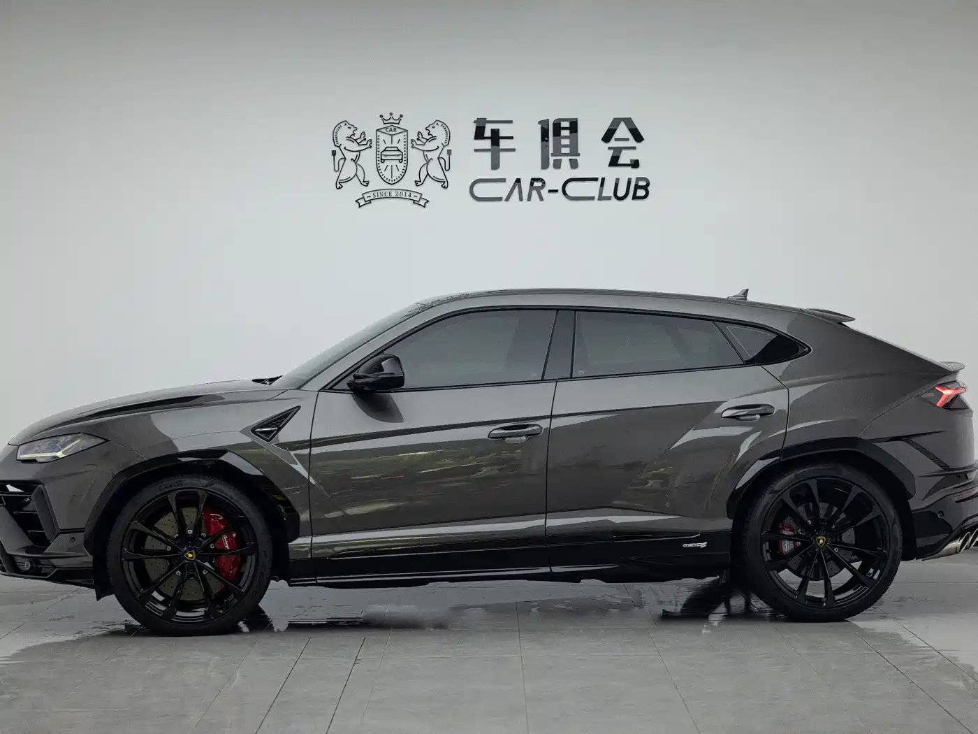 Lamborghini Urus 2023 4.0T V8 S фото 3